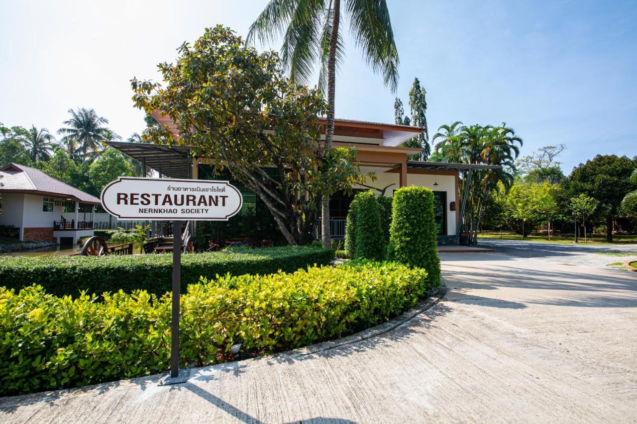 Rnana Grand Hotel Панг Нга Екстериор снимка