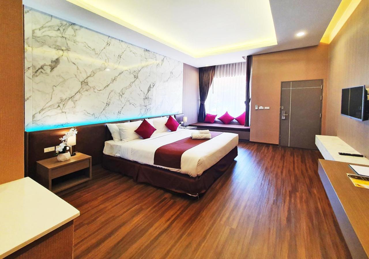 Rnana Grand Hotel Панг Нга Екстериор снимка